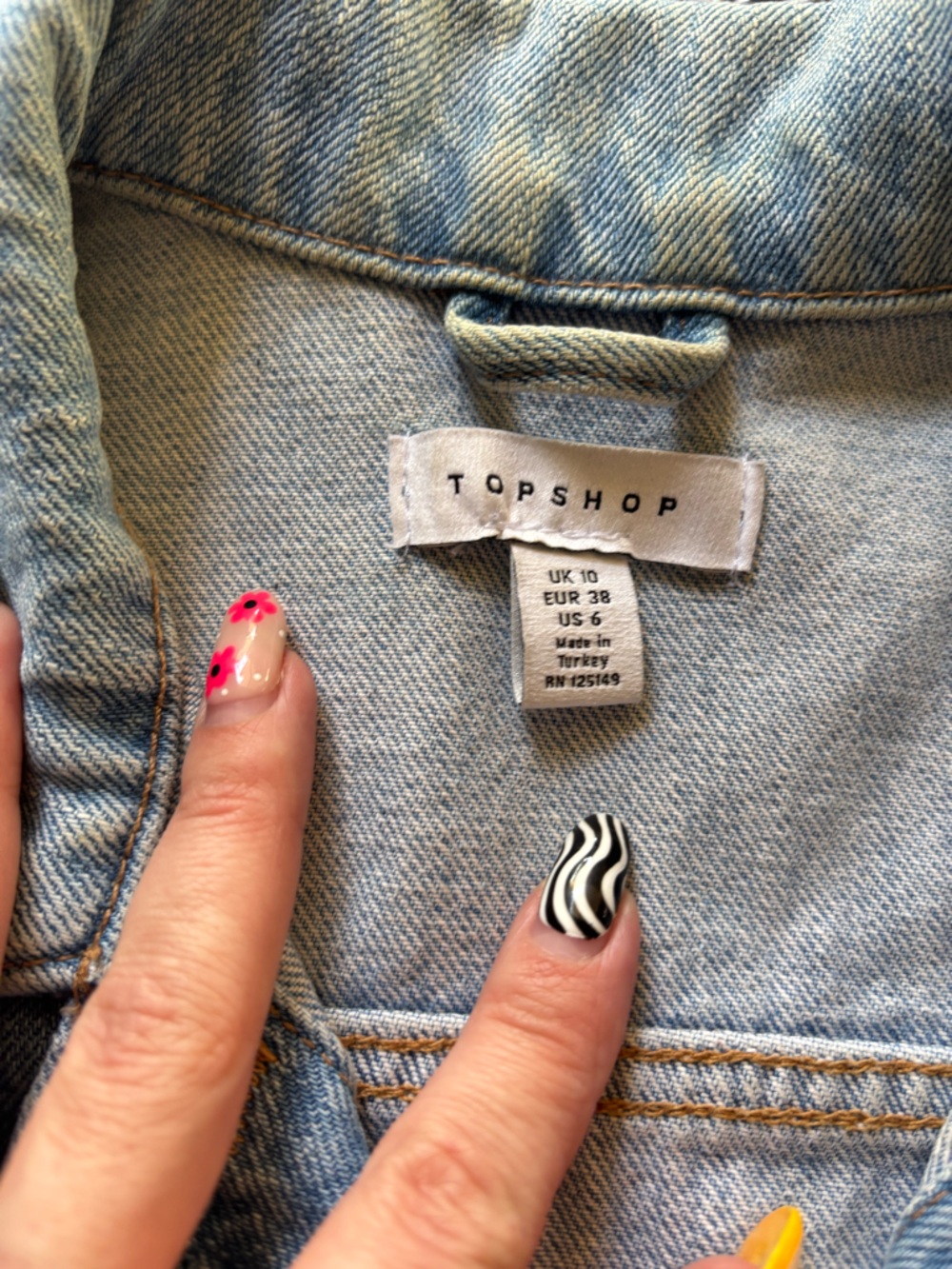 Topshop Light Blue Denim Jacket - Classic Trucker Style - Picture 3 of 3